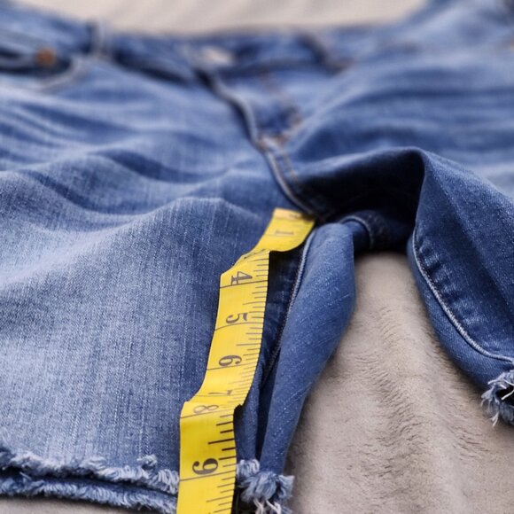 American Eagle Skinny Bermuda Shorts - Picture 6 of 14